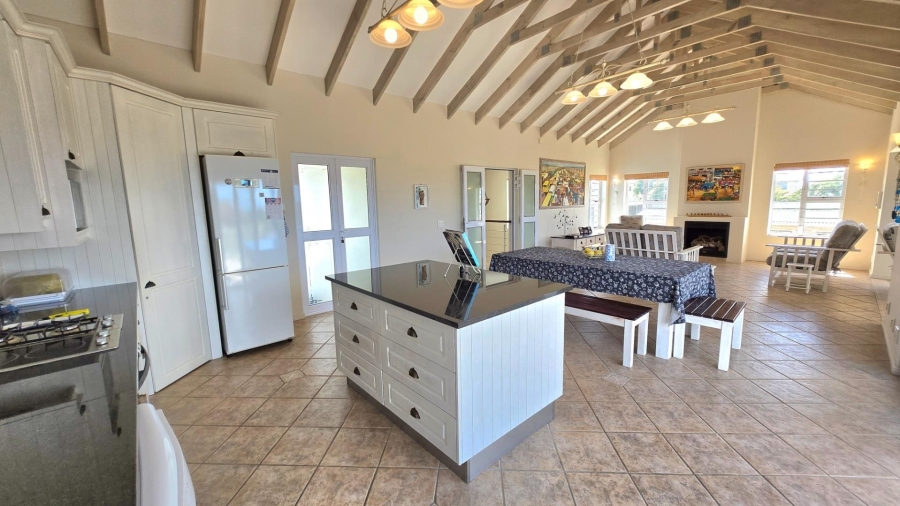 3 Bedroom Property for Sale in Franskraal Western Cape